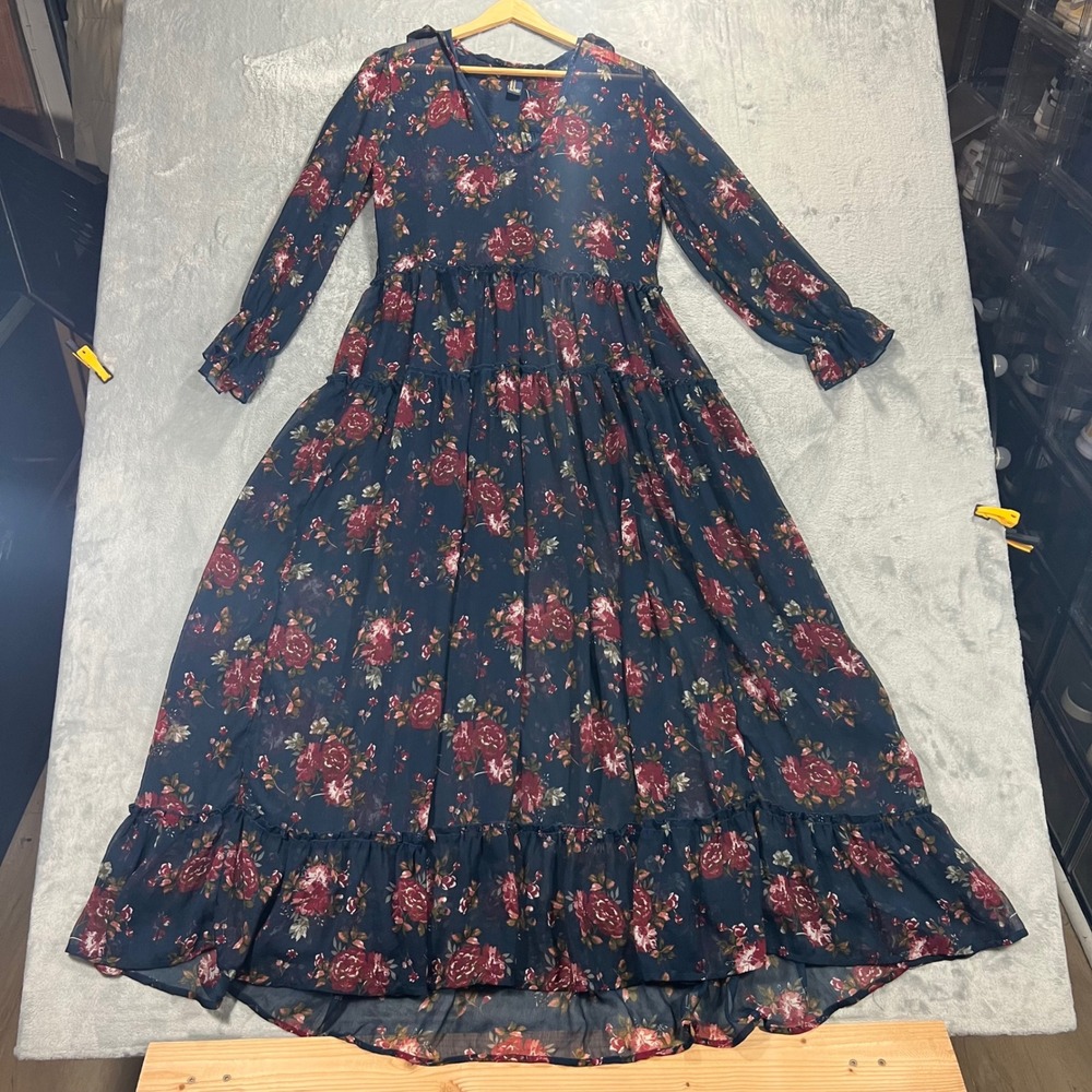 FOREVER 21‎ Maxi Dress Womens Medium Blue Red Floral Tiered Boho Chiffon